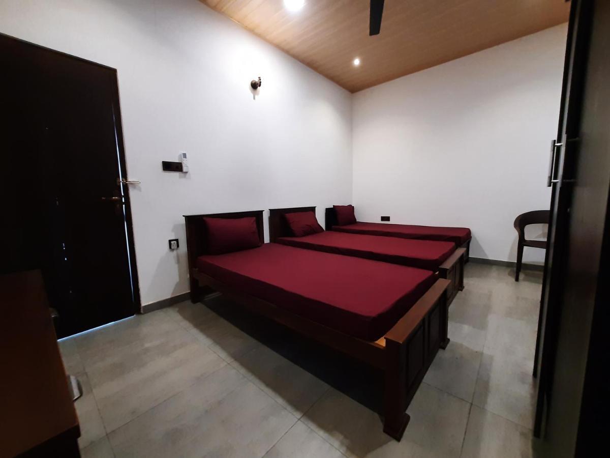 Taj Residence Puttalam Exterior photo